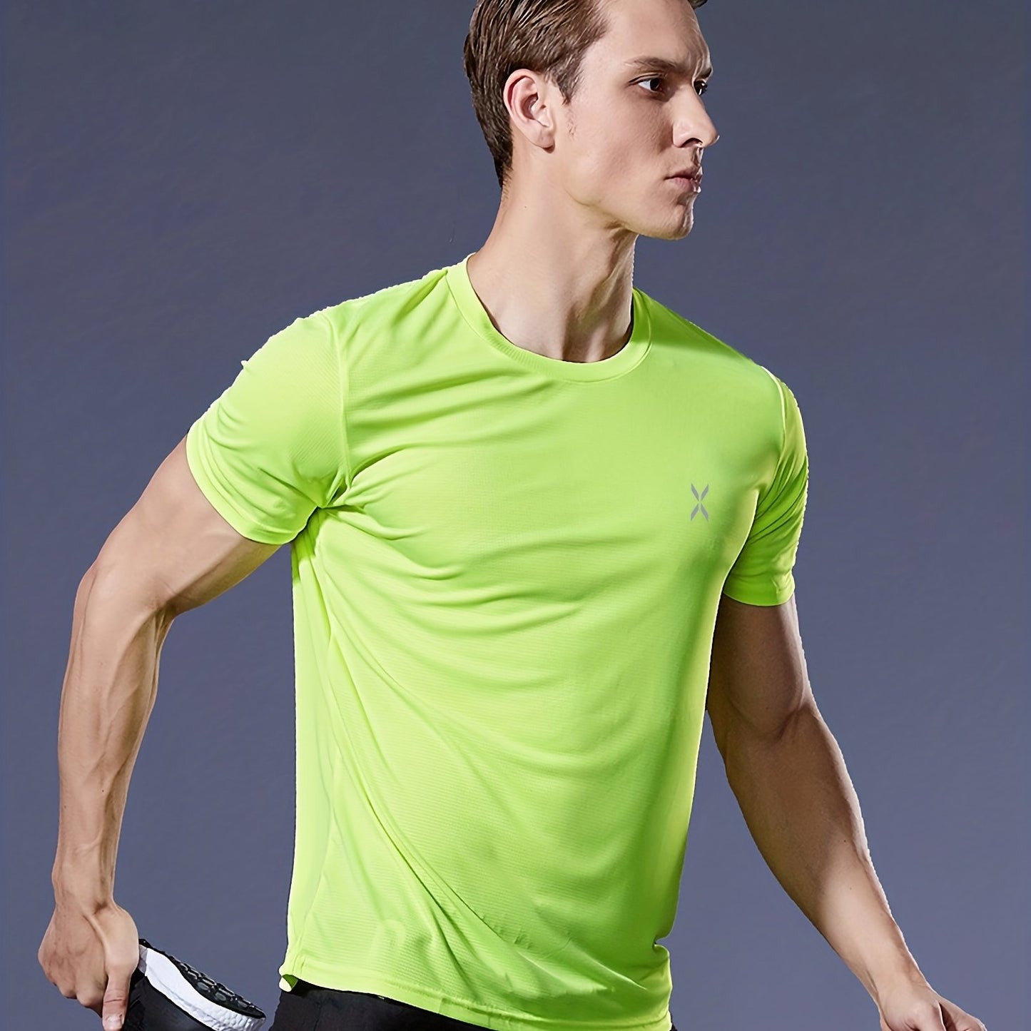 Men's Short Sleeve Ultralight Athletic T-Shirt: Quick Drying For Running, Training, Fitness & Gym Workouts